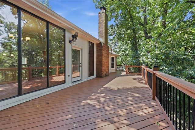 13414 W 56th Terrace, Shawnee, KS 66216