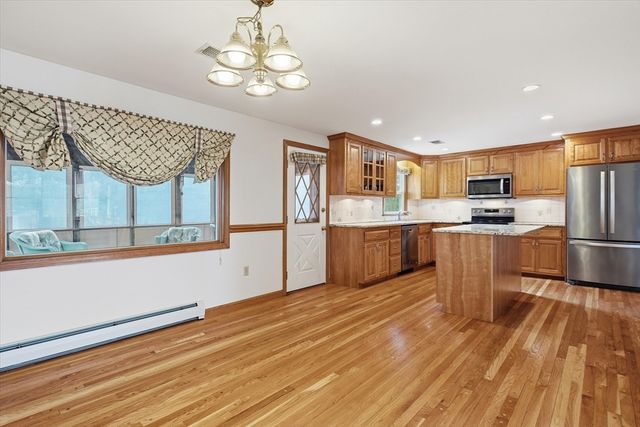 6 Childs Circle, Framingham, MA 01701