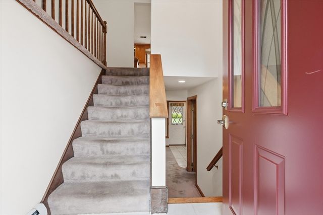 6 Childs Circle, Framingham, MA 01701