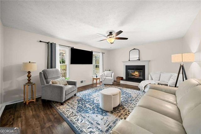 3075 Heather Stone Way, Lawrenceville, GA 30043