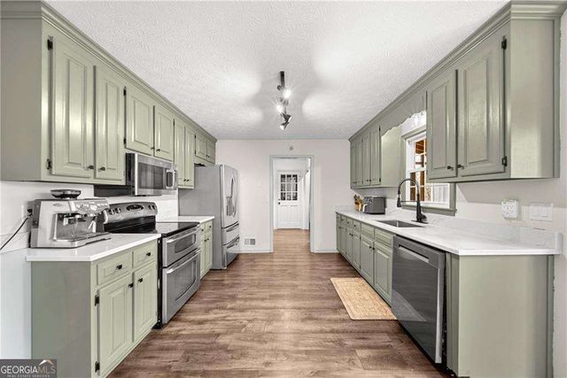 3075 Heather Stone Way, Lawrenceville, GA 30043