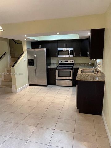 1024 W 79th St 1024, Hialeah, FL 33014