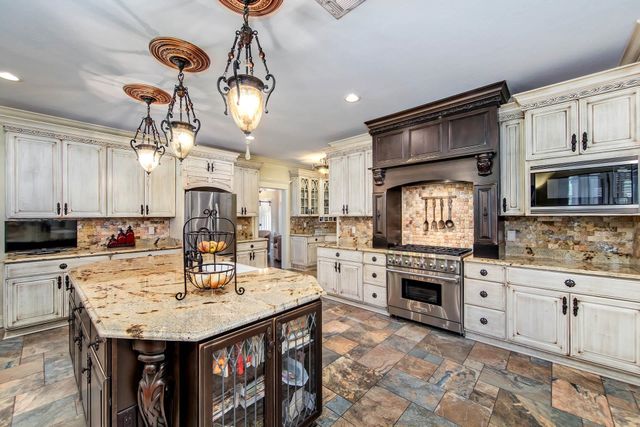 13134 La Hwy 3235, Larose, LA 70373