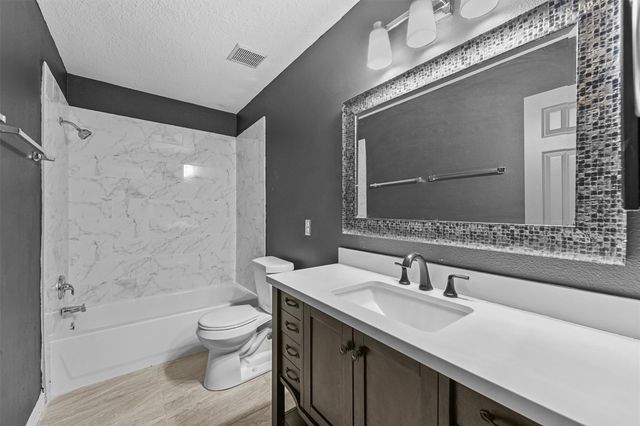 7302 Maple Run Drive, Sugar Land, TX 77479