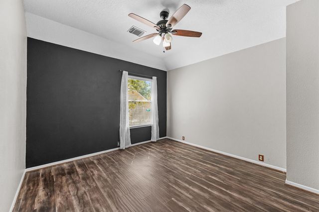 7302 Maple Run Drive, Sugar Land, TX 77479