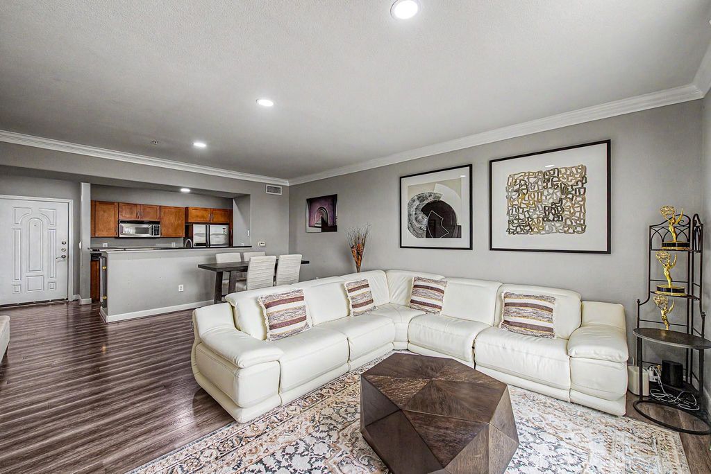 2299 Lone Star Drive 404, Sugar Land, TX 77479