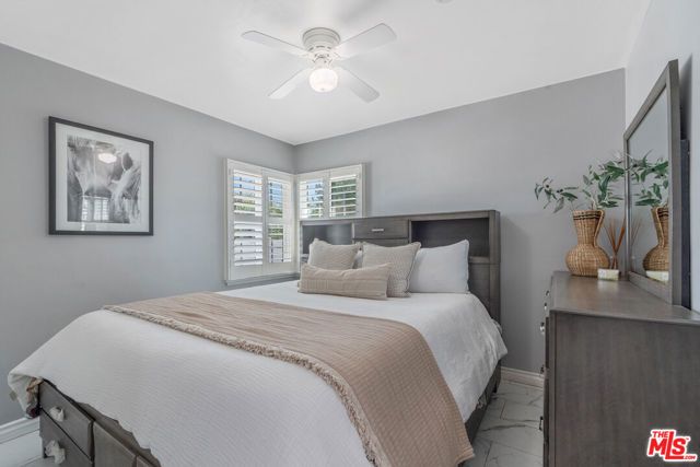 7500 Lubao Avenue, Winnetka (los Angeles), CA 91306