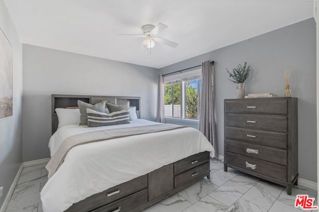 7500 Lubao Avenue, Winnetka (los Angeles), CA 91306