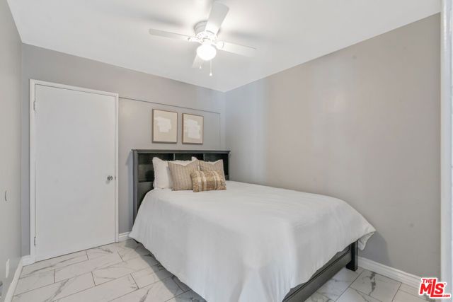 7500 Lubao Avenue, Winnetka (los Angeles), CA 91306