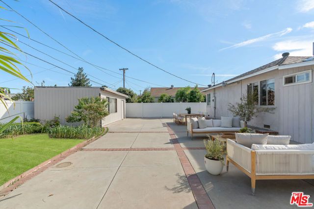 7500 Lubao Avenue, Winnetka (los Angeles), CA 91306