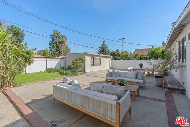 7500 Lubao Avenue, Winnetka (los Angeles), CA 91306