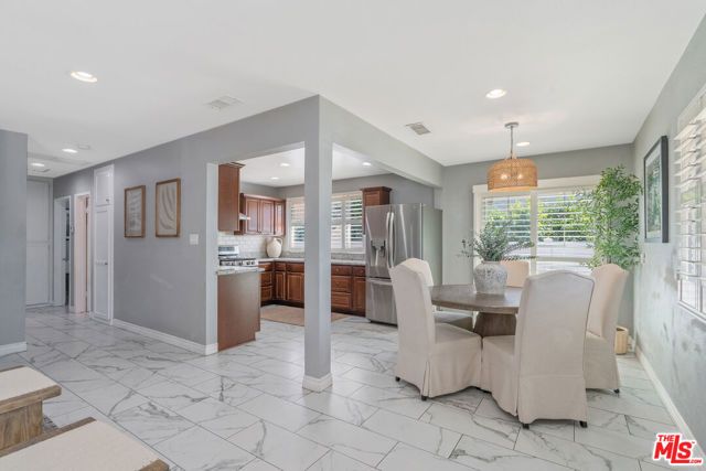 7500 Lubao Avenue, Winnetka (los Angeles), CA 91306