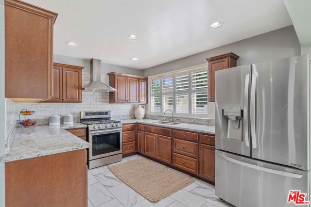 7500 Lubao Avenue, Winnetka (los Angeles), CA 91306