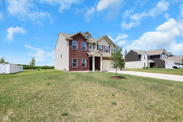 180 Blue Lace Drive, Whiteland, IN 46184