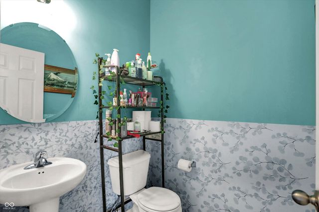 180 Blue Lace Drive, Whiteland, IN 46184