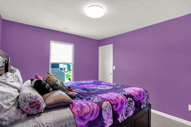 180 Blue Lace Drive, Whiteland, IN 46184