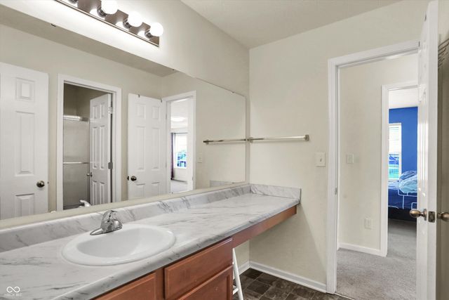 180 Blue Lace Drive, Whiteland, IN 46184