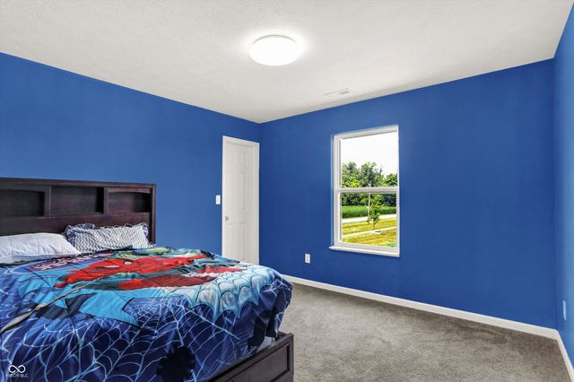 180 Blue Lace Drive, Whiteland, IN 46184