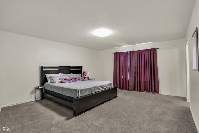 180 Blue Lace Drive, Whiteland, IN 46184