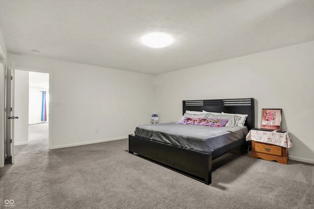 180 Blue Lace Drive, Whiteland, IN 46184