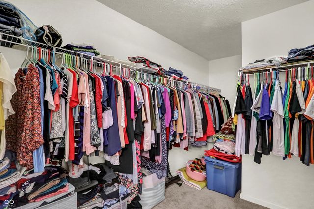 180 Blue Lace Drive, Whiteland, IN 46184