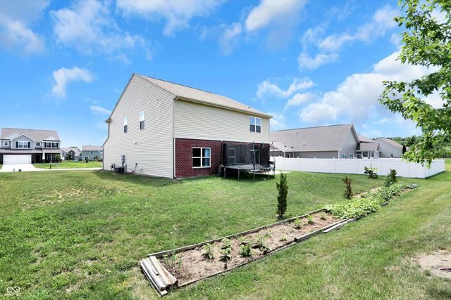 180 Blue Lace Drive, Whiteland, IN 46184