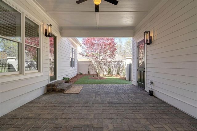 2970 Greenleffe Drive, Statham, GA 30666
