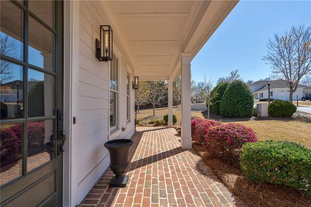 2970 Greenleffe Drive, Statham, GA 30666