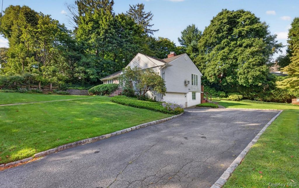 31 Francis Terrace, Glen Cove, NY 11542 — photo 5