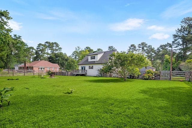 22711 Desert Willow Drive, Magnolia, TX 77355