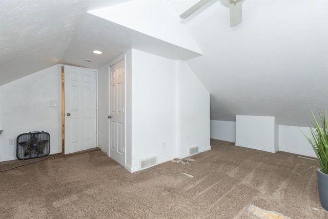 1585 COLD SPRING ROAD, Neenah, WI 54956