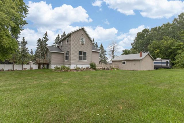 1585 COLD SPRING ROAD, Neenah, WI 54956