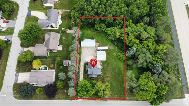 1585 COLD SPRING ROAD, Neenah, WI 54956