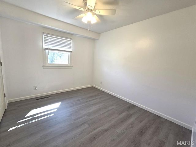 905 Lakeview Drive, Warrenton, MO 63383