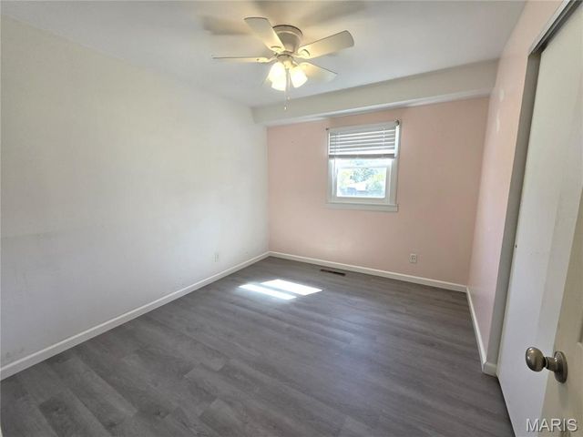 905 Lakeview Drive, Warrenton, MO 63383