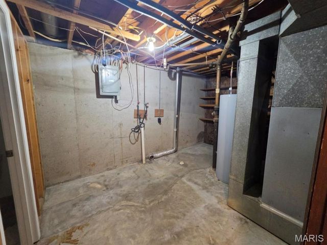 905 Lakeview Drive, Warrenton, MO 63383