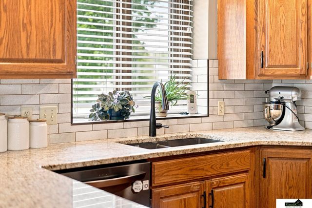2545 Nancy Drive, Lincoln, NE 68507