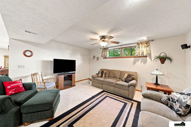 2545 Nancy Drive, Lincoln, NE 68507