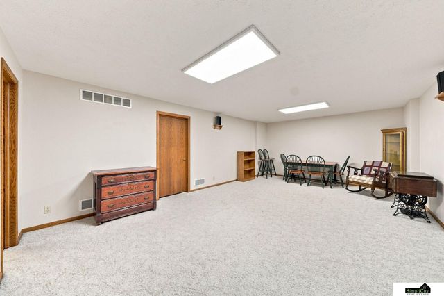 2545 Nancy Drive, Lincoln, NE 68507