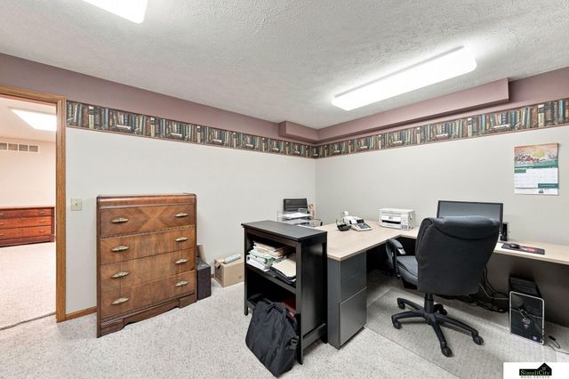 2545 Nancy Drive, Lincoln, NE 68507