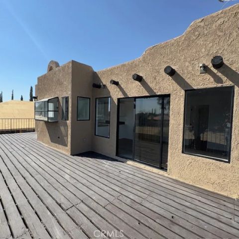 15682 Kingswood Drive, Victorville, CA 92395