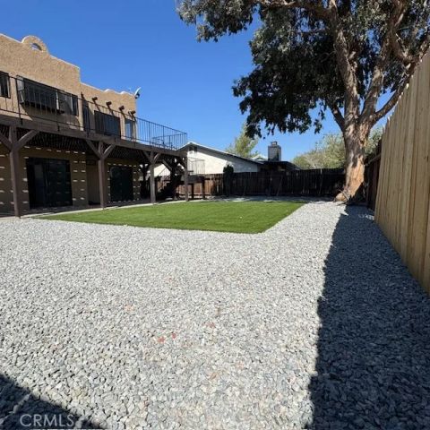 15682 Kingswood Drive, Victorville, CA 92395