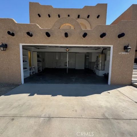 15682 Kingswood Drive, Victorville, CA 92395