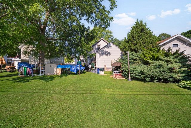 919 N 14th STREET, Manitowoc, WI 54220