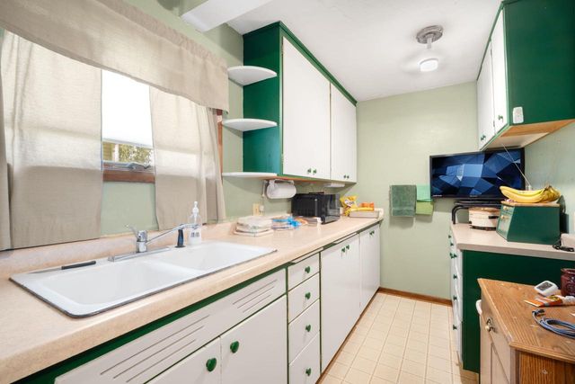 919 N 14th STREET, Manitowoc, WI 54220