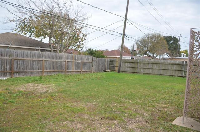2806 Pine, Galveston, TX 77551
