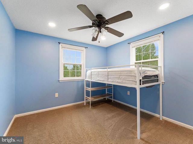 12 JEFFERSON DR, Clementon, NJ 08021