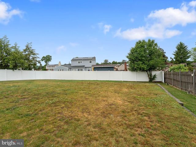 12 JEFFERSON DR, Clementon, NJ 08021