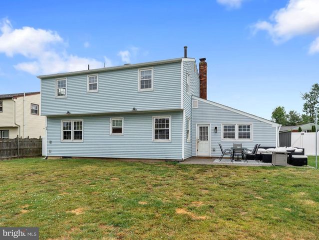 12 JEFFERSON DR, Clementon, NJ 08021