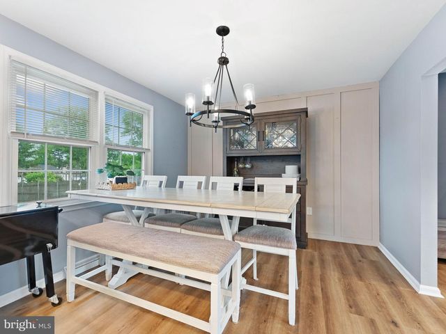 12 JEFFERSON DR, Clementon, NJ 08021